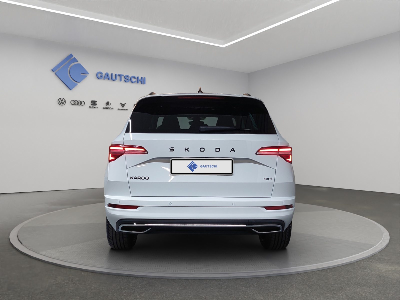 SKODA Karoq Sportline, Petrol, New car, Automatic - 4