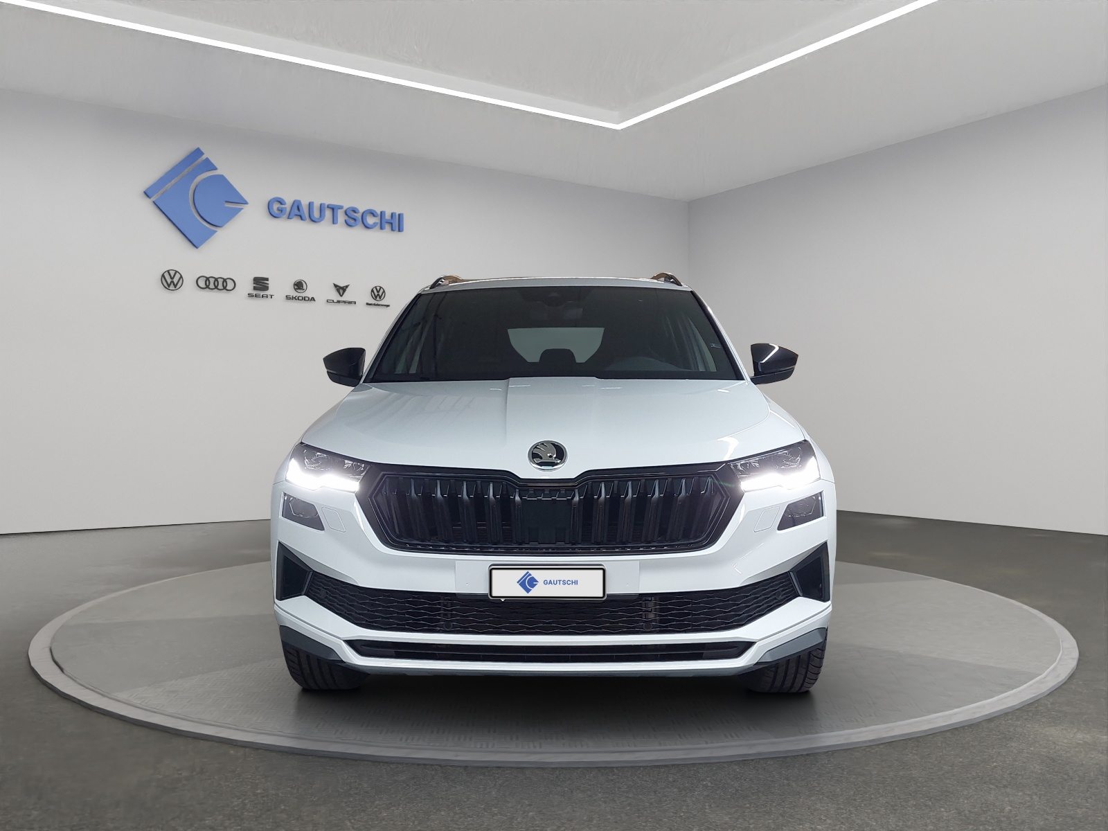SKODA Karoq Sportline, Petrol, New car, Automatic - 5