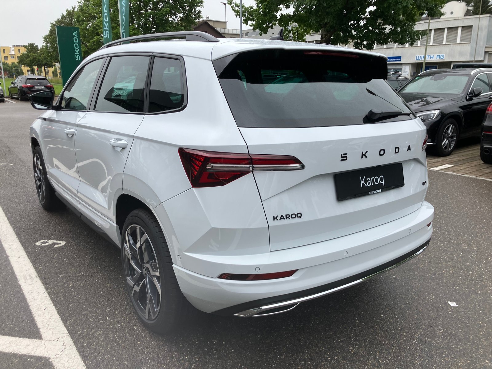 SKODA Karoq 2.0 TSI SportLine 4x4 DSG, Benzina, Auto nuove, Automatico - 4