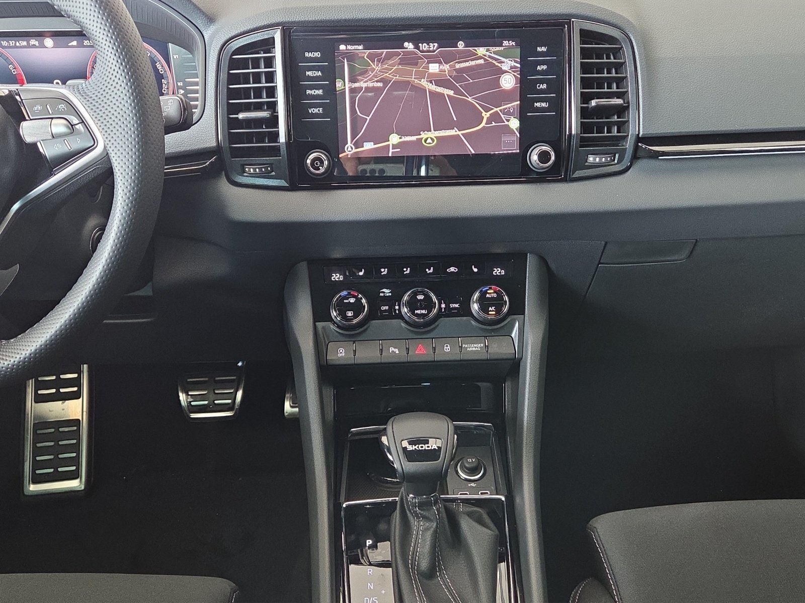 SKODA Karoq 1.5 TSI SportLine DSG, Essence, Voiture nouvelle, Automatique - 7