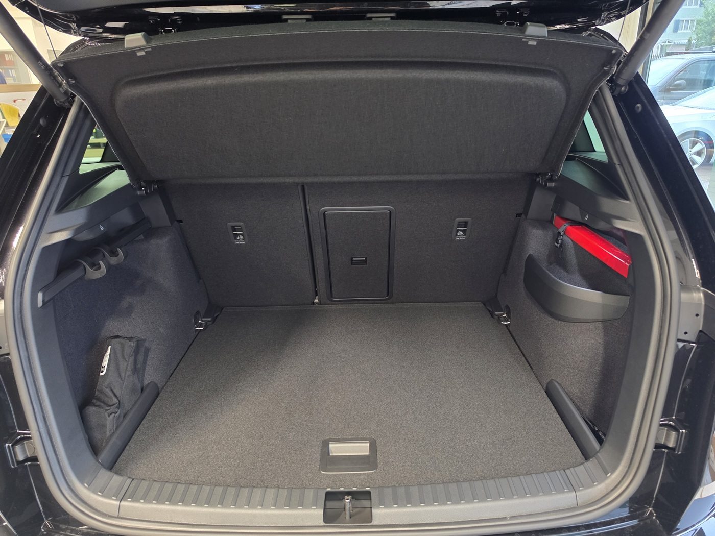 SKODA Karoq Sportline, Benzina, Auto nuove, Automatico - 6