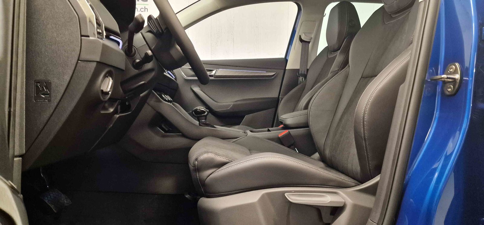 SKODA Karoq Dynamic (Netto), Benzina, Auto nuove, Automatico - 4