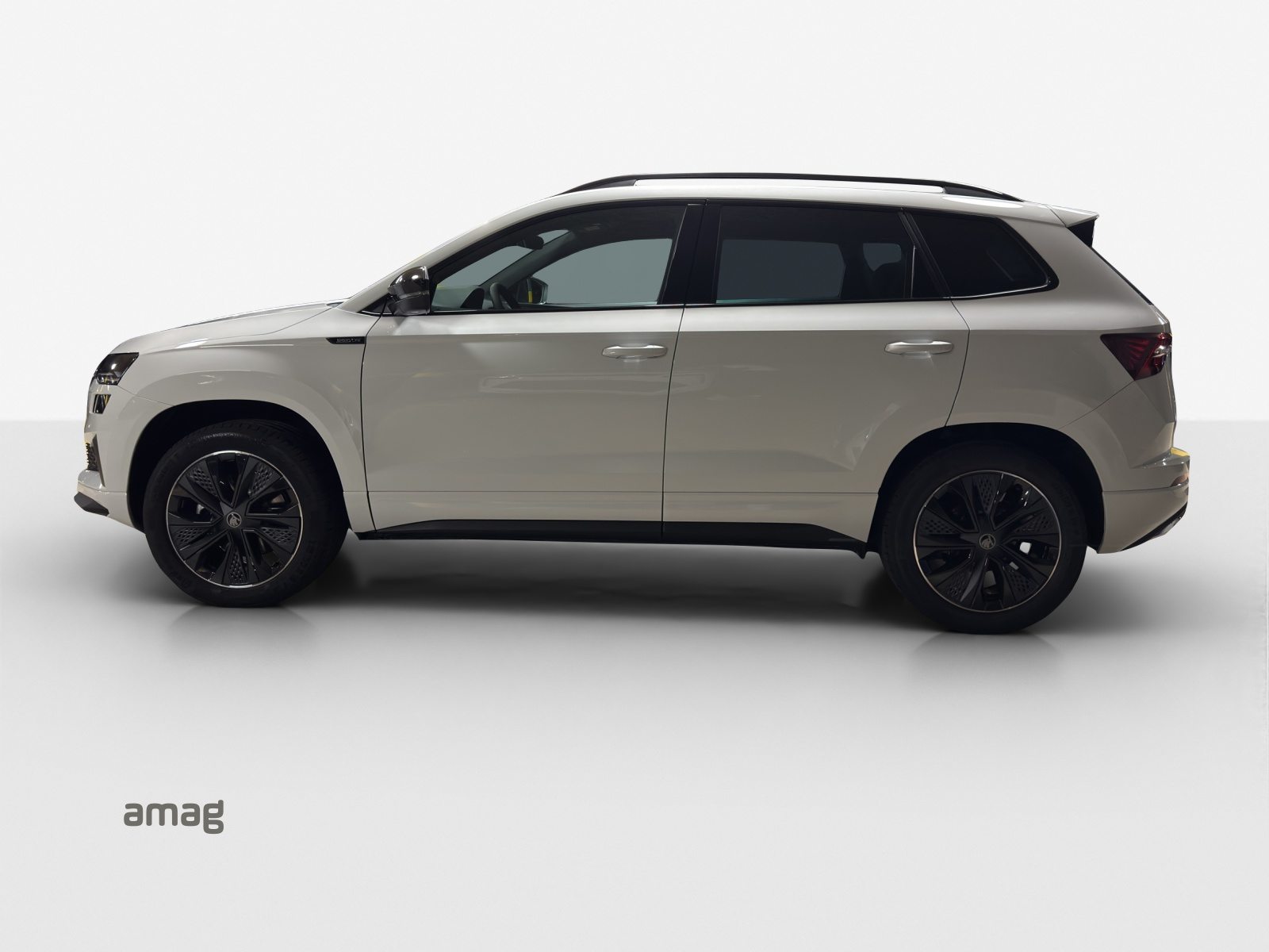 SKODA Karoq Sportline, Petrol, New car, Automatic - 2