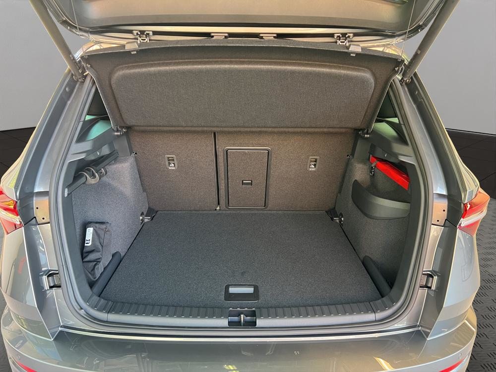 SKODA Karoq Sportline, Petrol, New car, Automatic - 7