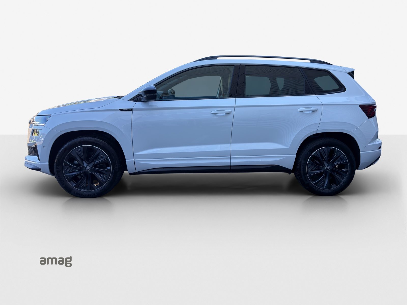 SKODA Karoq Sportline, Petrol, New car, Automatic - 2