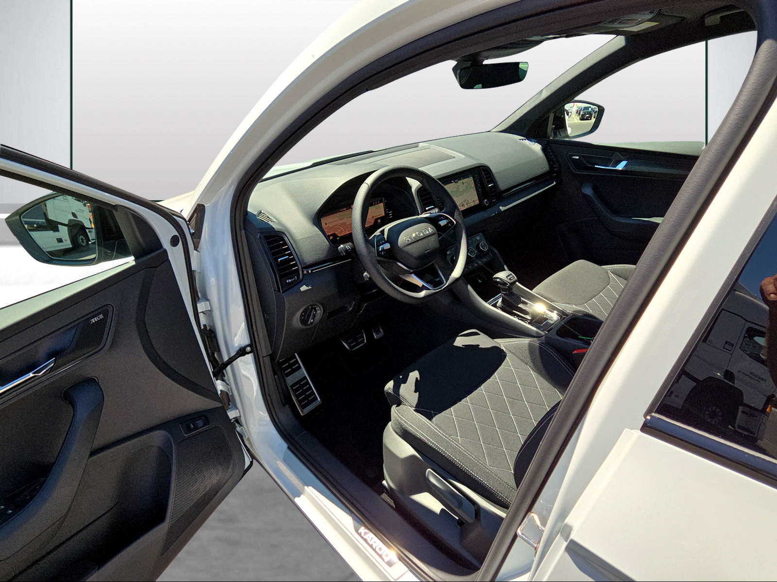 SKODA Karoq Sportline, Benzin, Neuwagen, Automatik - 6