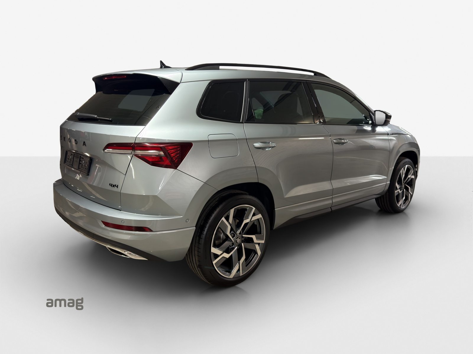 SKODA Karoq Sportline, Petrol, New car, Automatic - 5