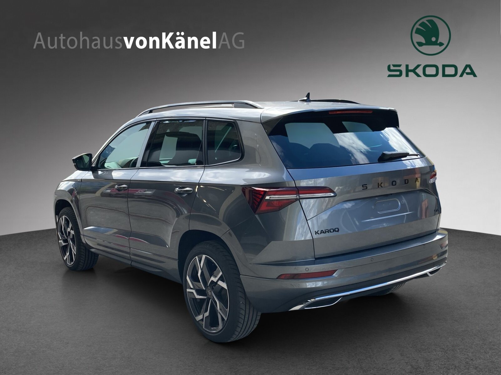 SKODA Karoq Sportline, Petrol, New car, Automatic - 3