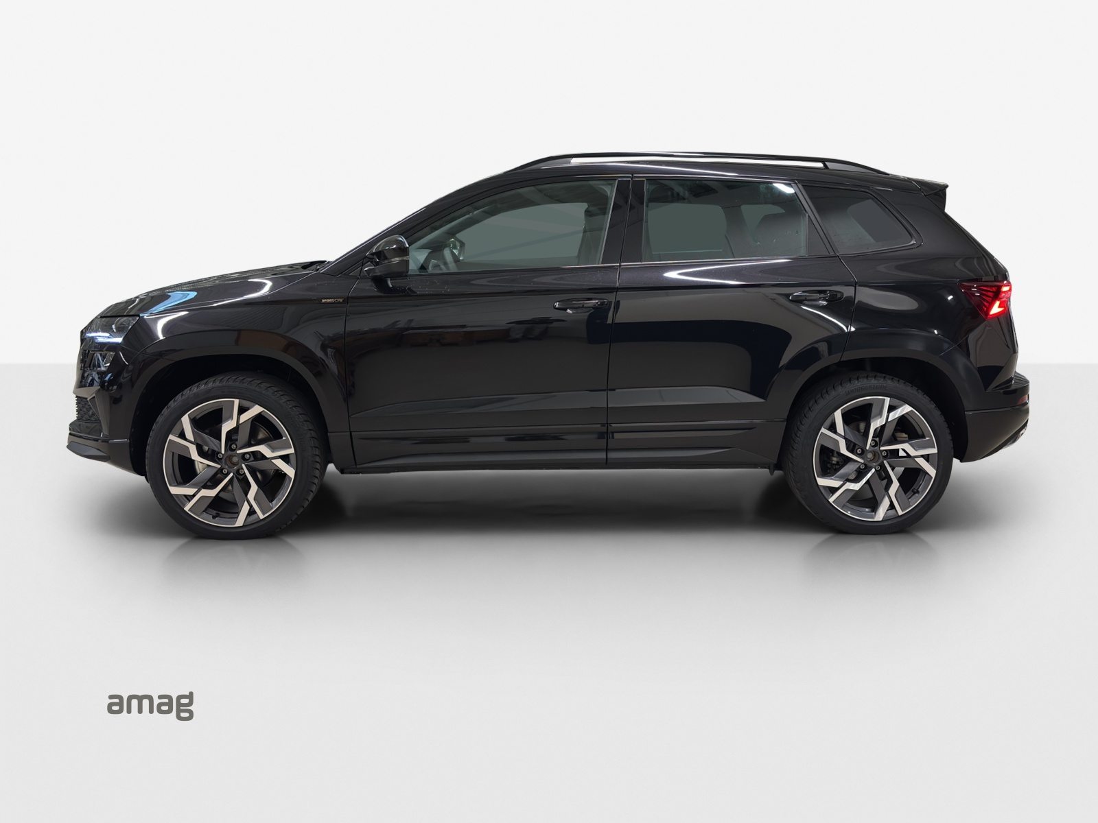 SKODA Karoq Sportline, Petrol, New car, Automatic - 2