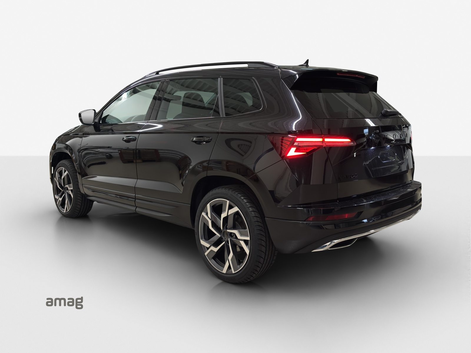 SKODA Karoq Sportline, Petrol, New car, Automatic - 3
