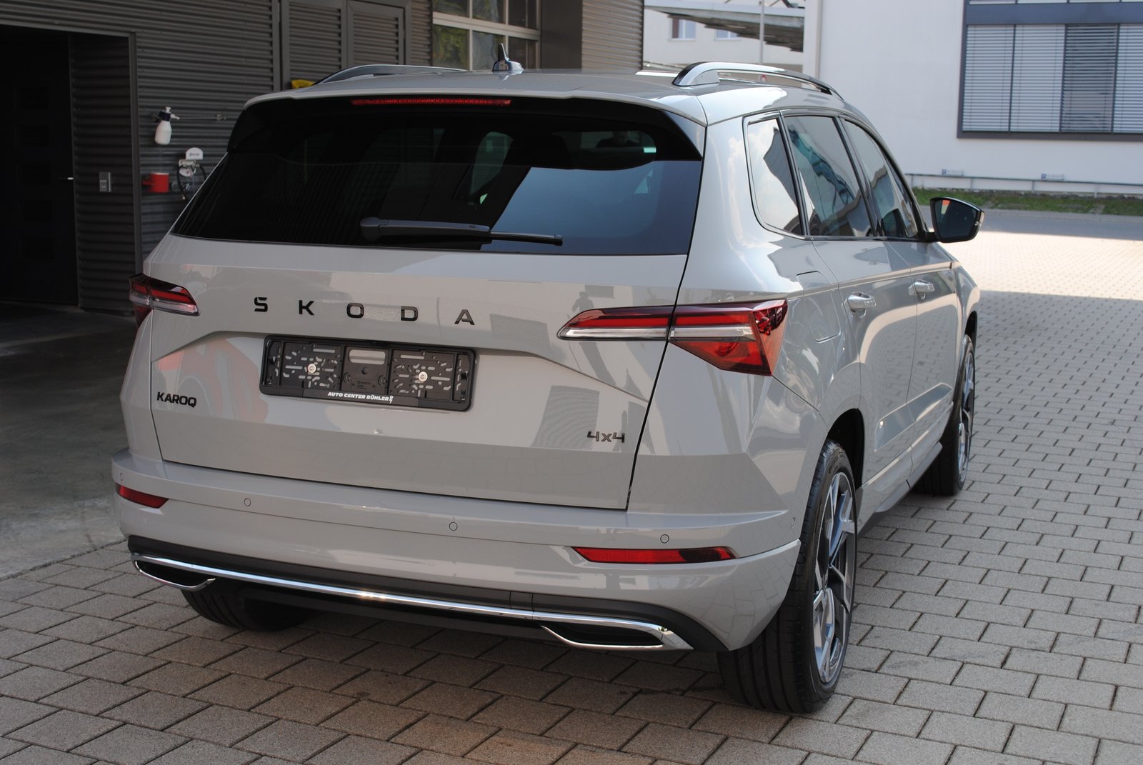 SKODA Karoq 2.0 TSI SportLine 4x4 DSG, Benzin, Neuwagen, Automatik - 4