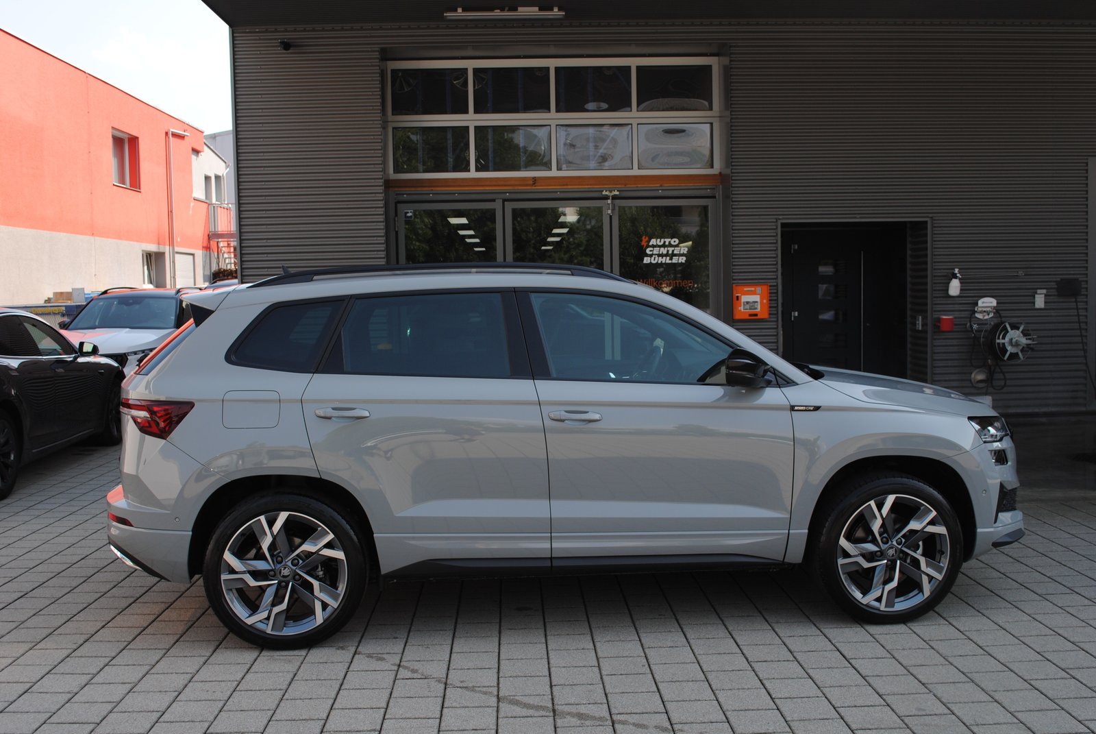 SKODA Karoq 2.0 TSI SportLine 4x4 DSG, Benzin, Neuwagen, Automatik - 6