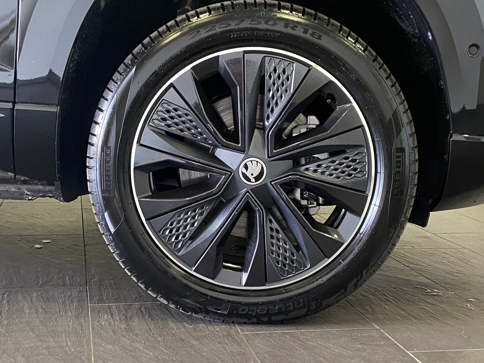 SKODA Karoq 2.0 TDI CR Sport Line 4x4 DSG, Diesel, Auto nuove, Automatico - 4