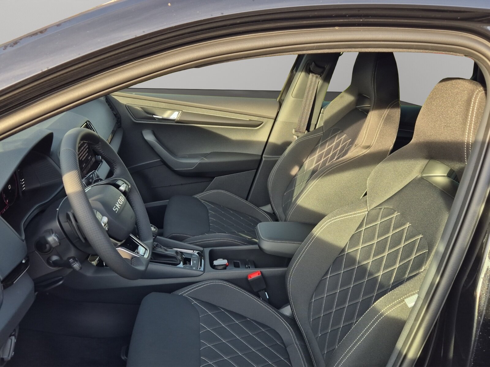 SKODA Karoq 2.0 TSI SportLine 4x4 DSG, Benzina, Auto nuove, Automatico - 6