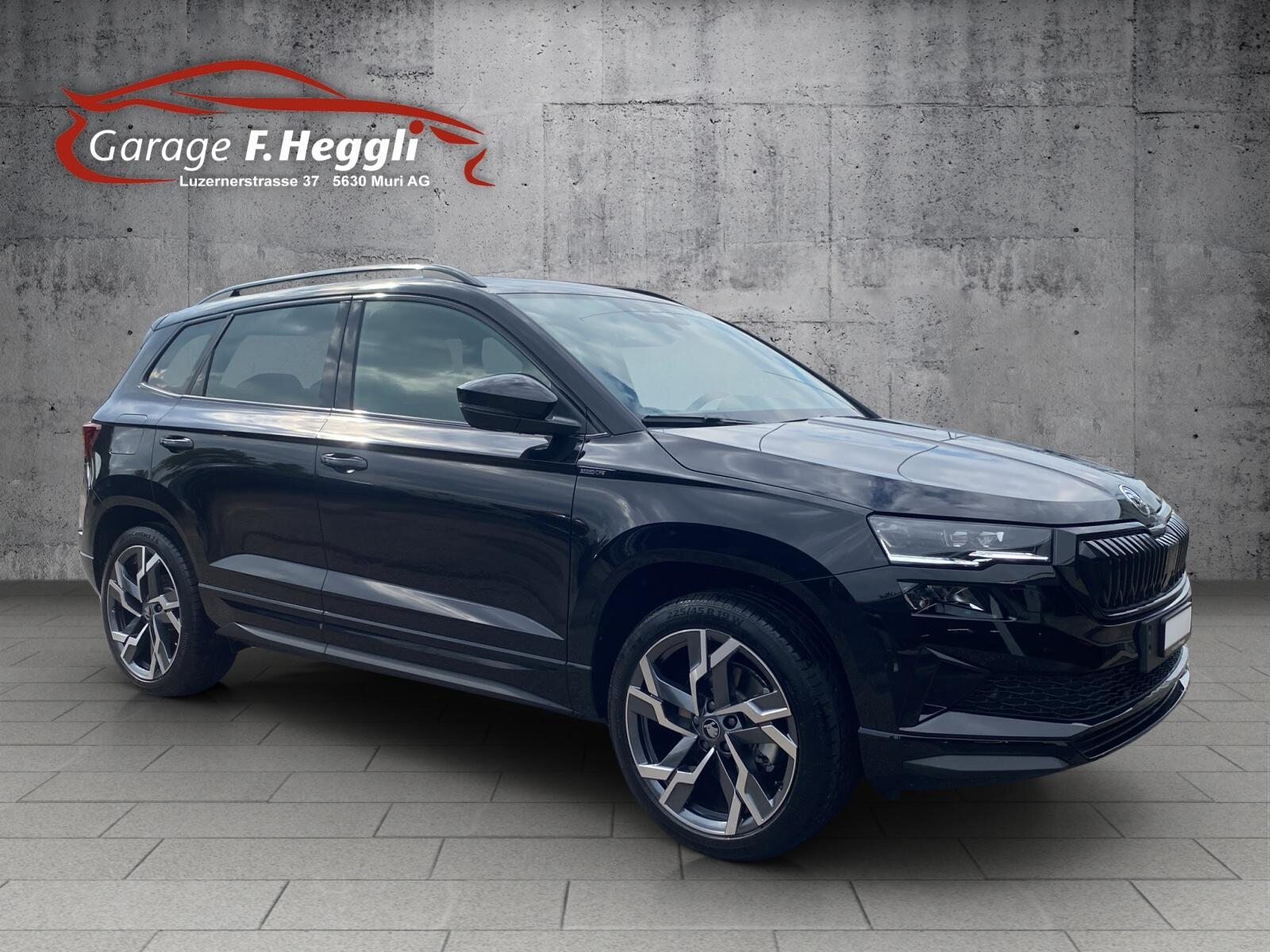 SKODA Karoq 2.0 TSI SportLine 4x4 DSG, Petrol, New car, Automatic - 2