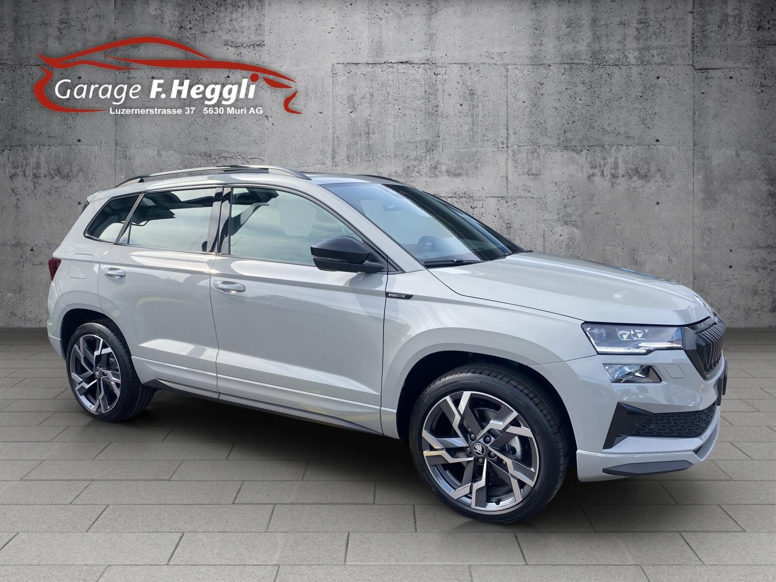 SKODA Karoq 2.0 TSI SportLine 4x4 DSG, Petrol, New car, Automatic - 2