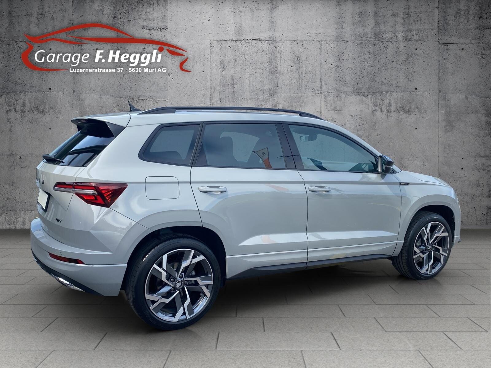 SKODA Karoq 2.0 TSI SportLine 4x4 DSG, Petrol, New car, Automatic - 3