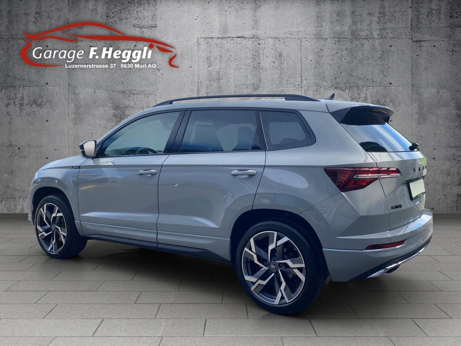 SKODA Karoq 2.0 TSI SportLine 4x4 DSG, Petrol, New car, Automatic - 4