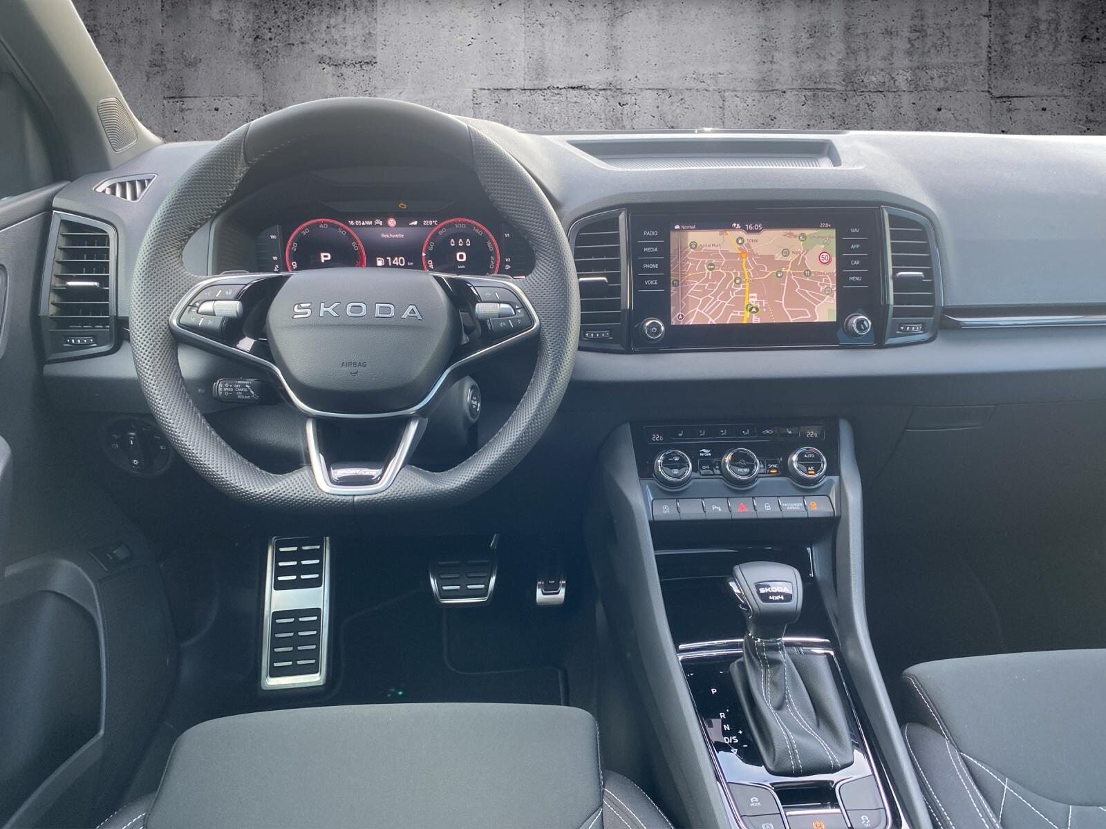 SKODA Karoq 2.0 TSI SportLine 4x4 DSG, Benzin, Neuwagen, Automatik - 6