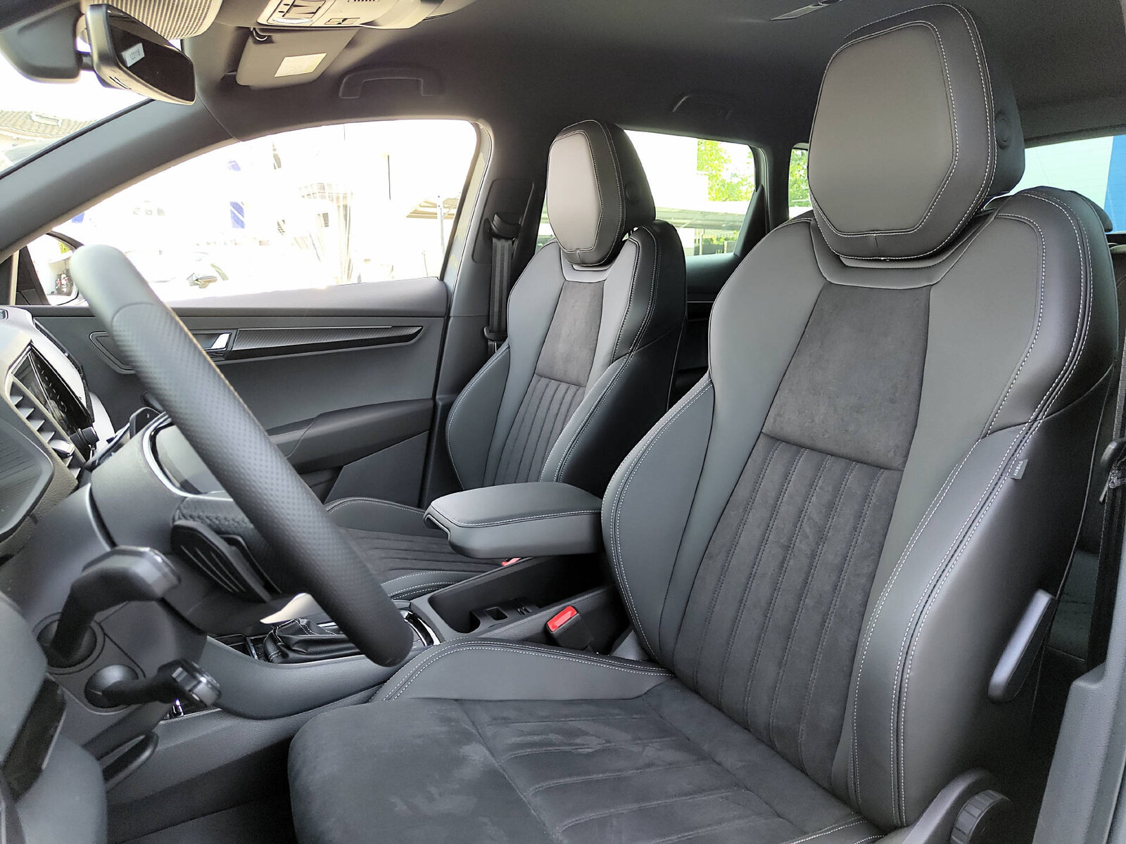 SKODA Karoq 2.0 TSI SportLine 4x4 DSG, Benzina, Auto nuove, Automatico - 6