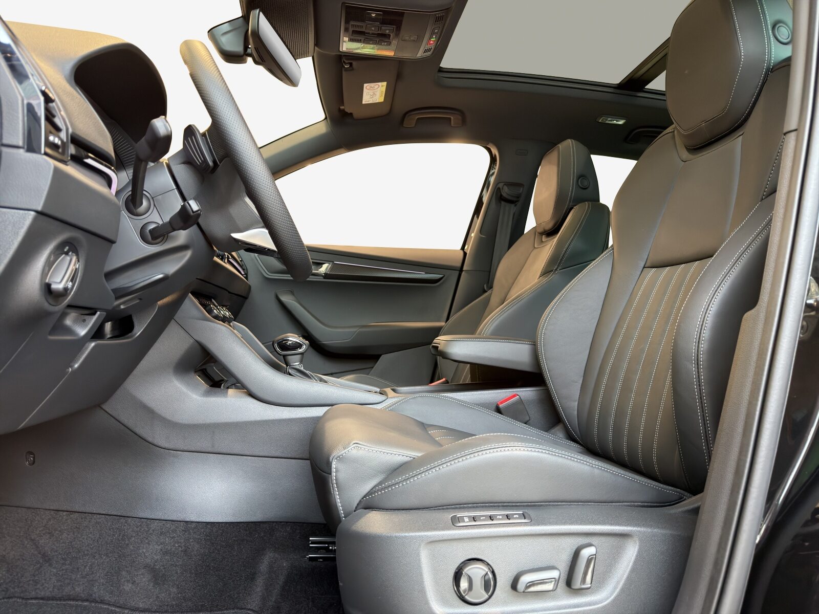 SKODA Karoq Sportline, Benzin, Neuwagen, Automatik - 5