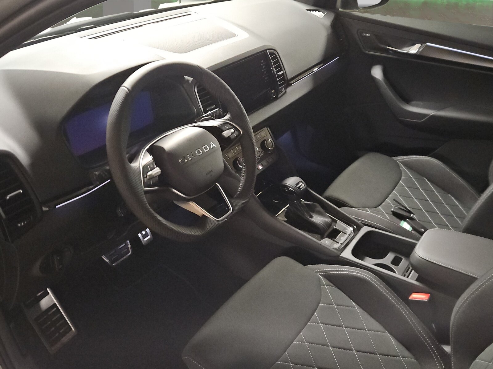 SKODA Karoq 2.0 TSI SportLine 4x4 DSG, Benzin, Neuwagen, Automatik - 7