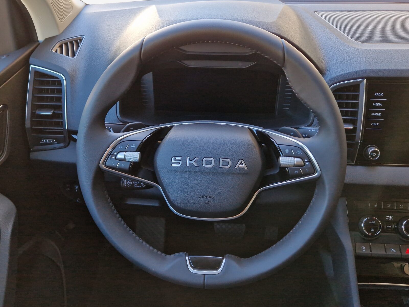 SKODA Karoq Selection, Diesel, Auto nuove, Automatico - 6