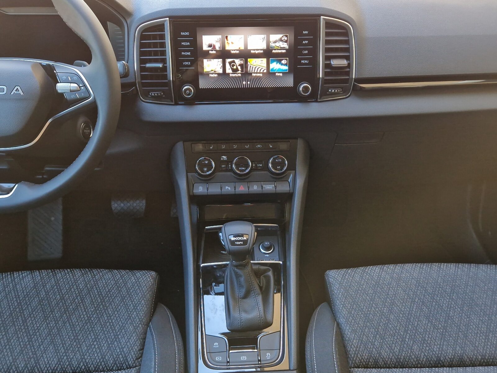 SKODA Karoq Selection, Diesel, Auto nuove, Automatico - 7