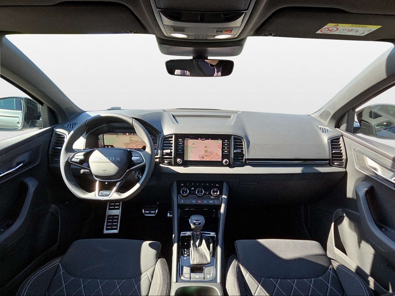 SKODA Karoq Sportline, Petrol, New car, Automatic - 4