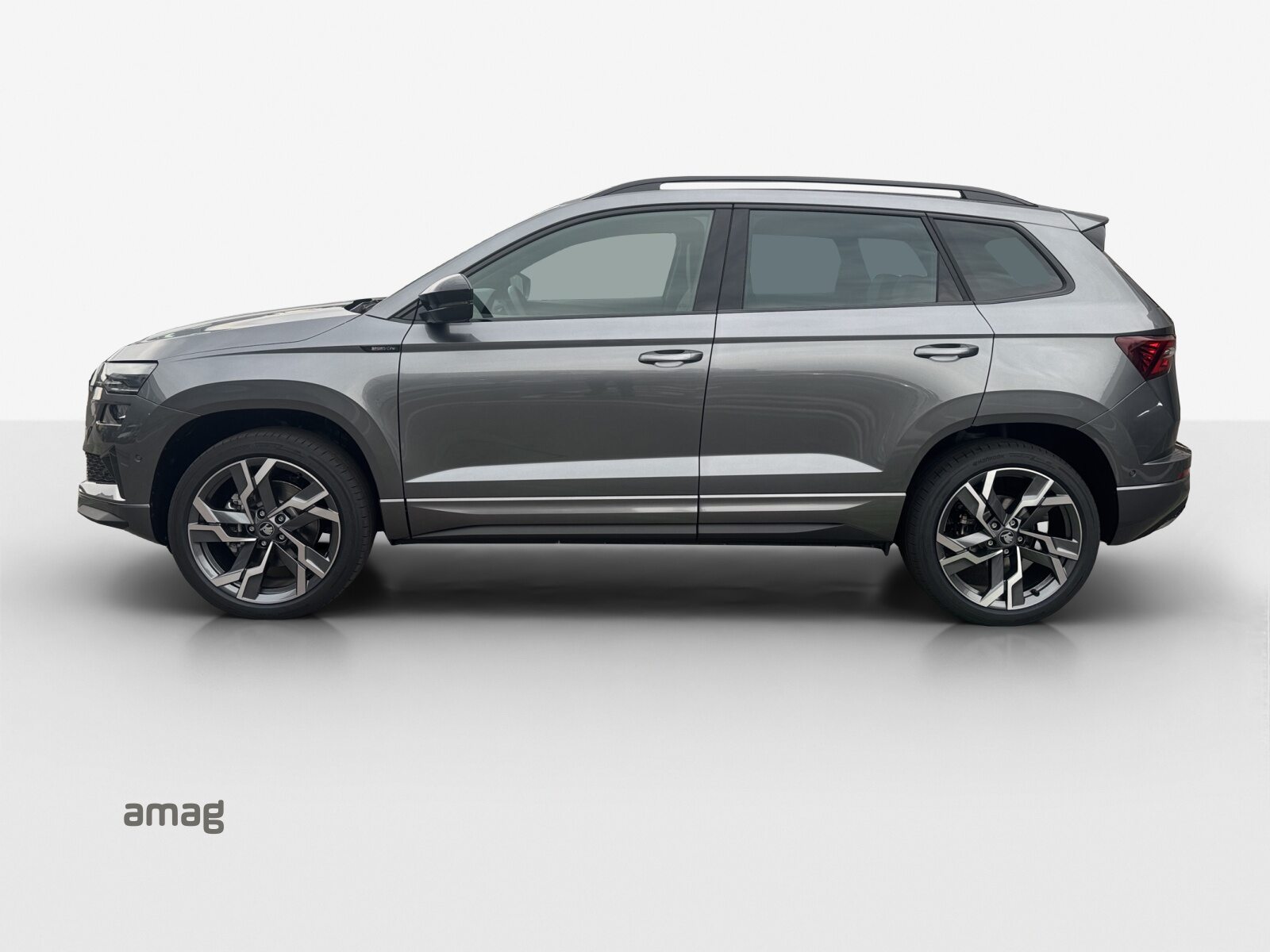 SKODA Karoq Sportline, Petrol, New car, Automatic - 2