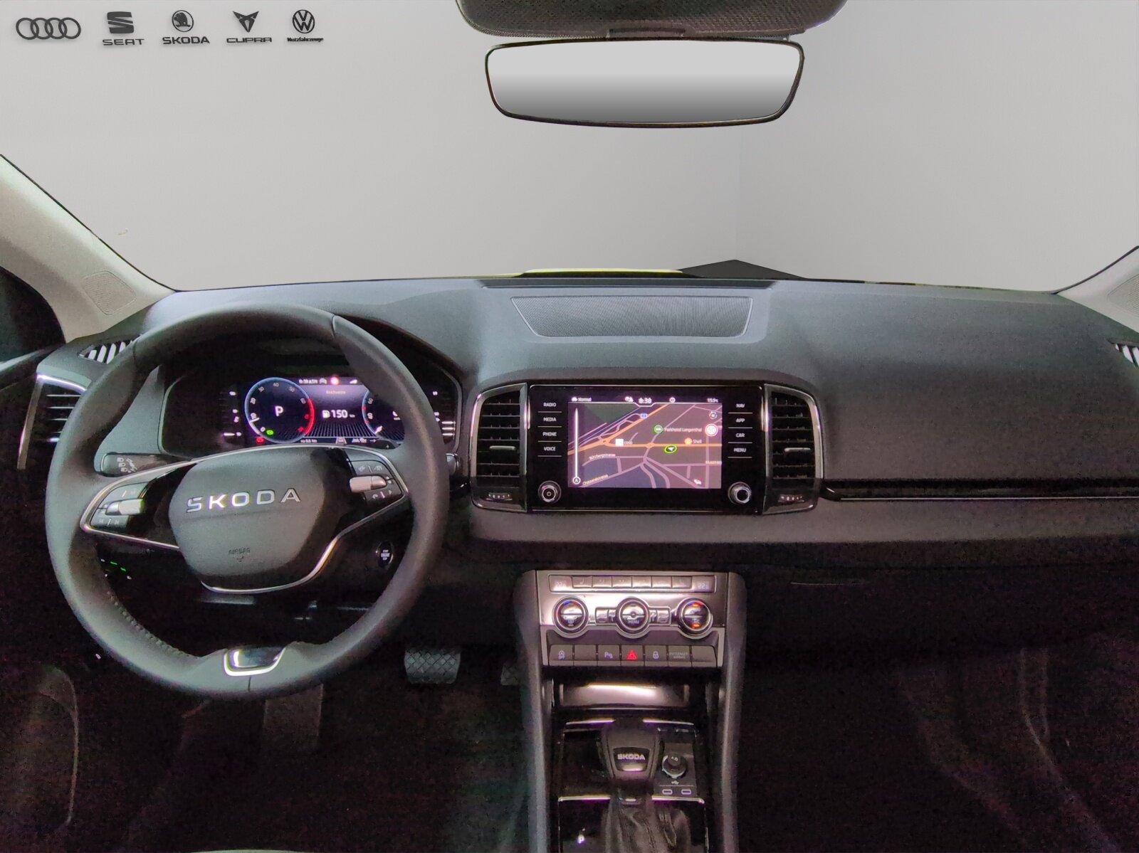 SKODA Karoq 1.5 TSI Dynamic DSG, Petrol, New car, Automatic - 7