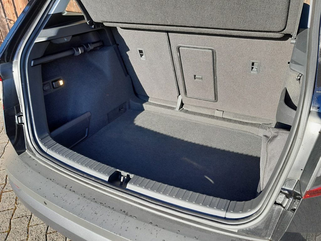 SKODA KAROQ 2.0 TDI Ambition 4x4 DSG, Diesel, Occasion / Gebraucht, Automatik - 3
