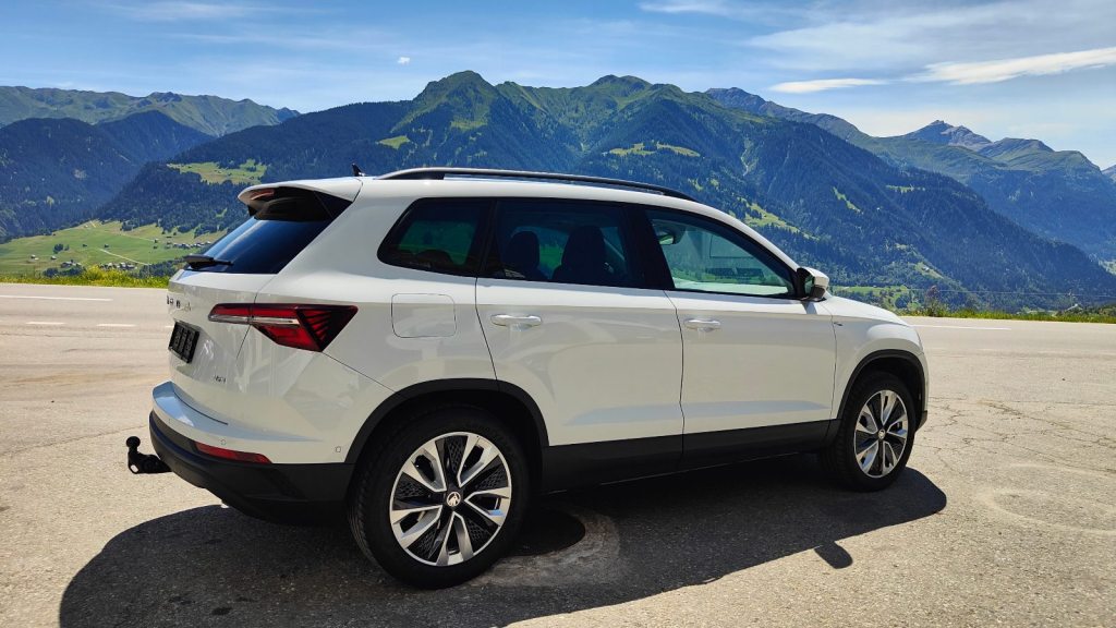 SKODA KAROQ 2.0 TDI SportLine 4x4 DSG, Diesel, Occasion / Utilisé, Automatique - 2