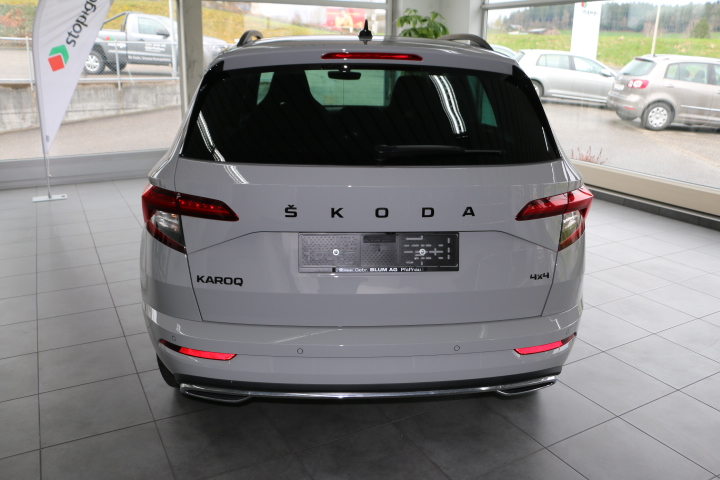 SKODA Karoq 2.0 TSI SportLine DSG 4x4, Benzin, Occasion / Gebraucht, Automatik - 5