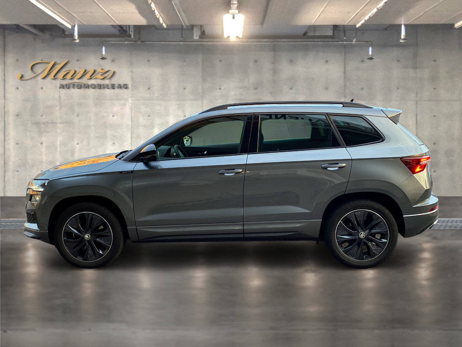 SKODA Karoq 2.0 TSI 190PS SportLine 4x4 DSG, Petrol, Second hand / Used, Automatic - 2