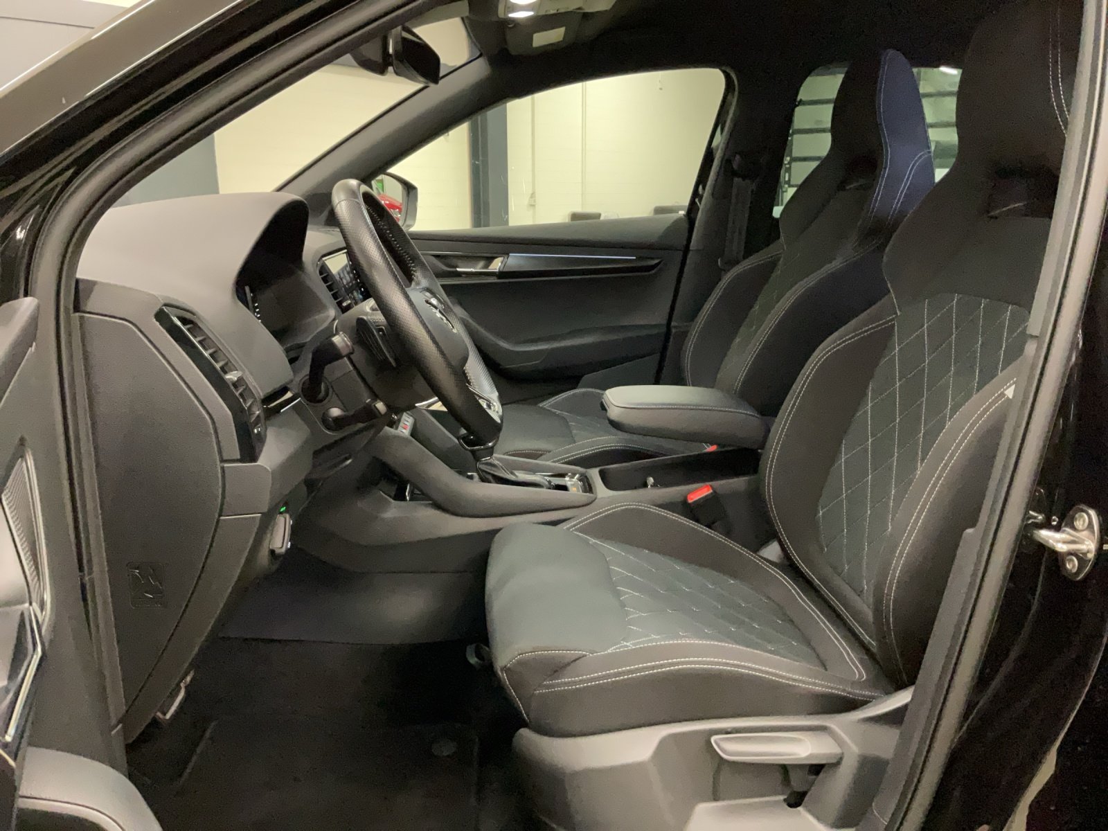 SKODA Karoq 2.0 TDI CR Sport Line 4x4 DSG, Diesel, Occasioni / Usate, Automatico - 6