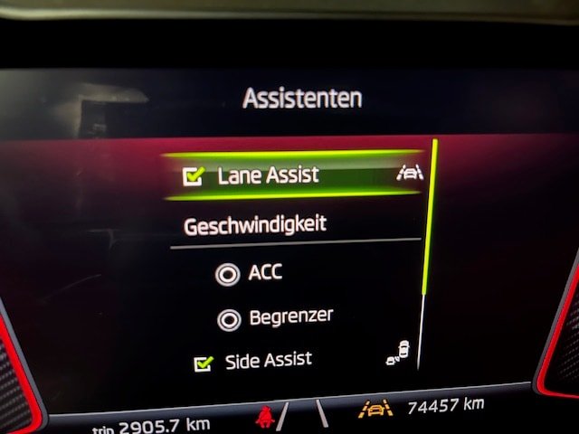SKODA Karoq 2.0 TDI SCR SportLine 4x4 DSG, Diesel, Occasion / Gebraucht, Automatik - 6
