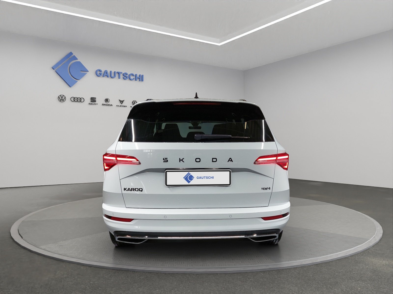 SKODA Karoq 2.0 TSI SportLine 4x4 DSG, Benzin, Occasion / Gebraucht, Automatik - 4