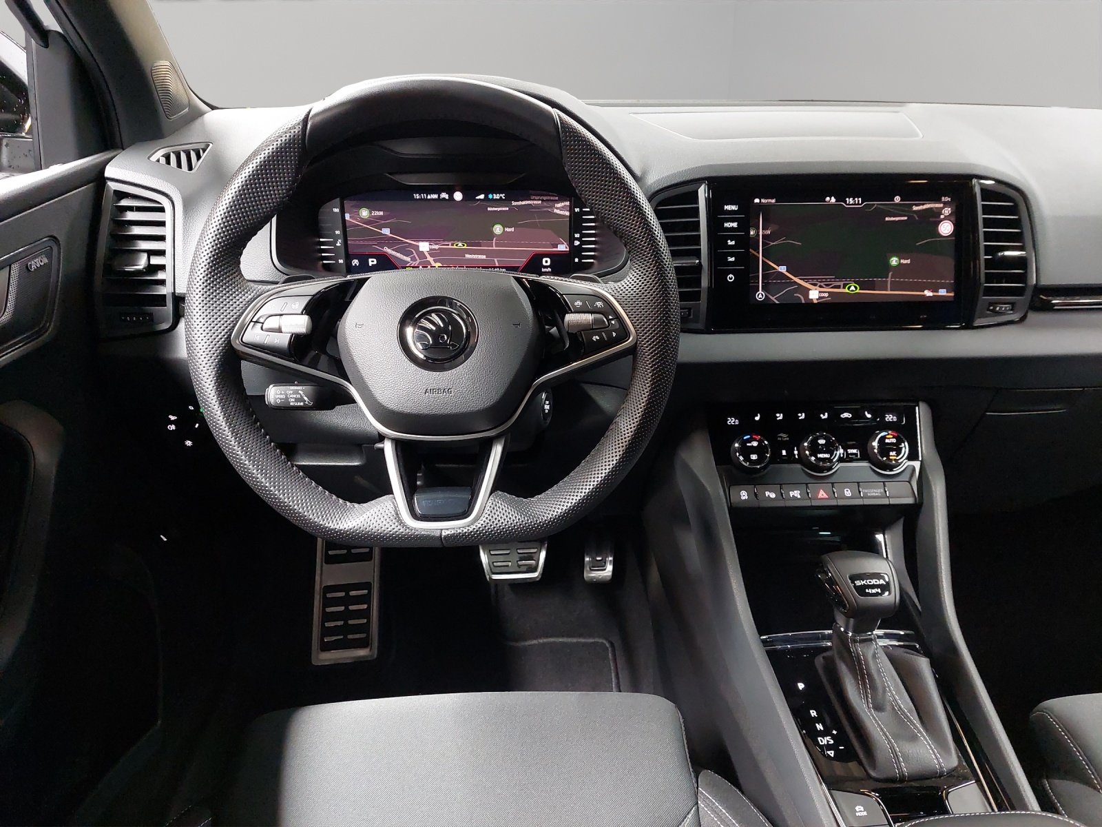 SKODA Karoq 2.0 TSI SportLine 4x4 DSG, Benzin, Occasion / Gebraucht, Automatik - 7