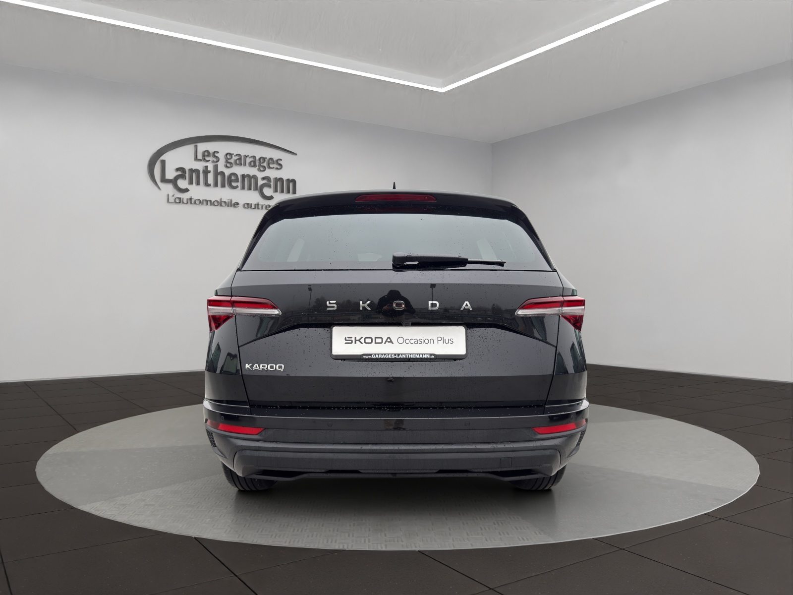 SKODA Karoq Dynamic (Netto), Benzin, Occasion / Gebraucht, Automatik - 4