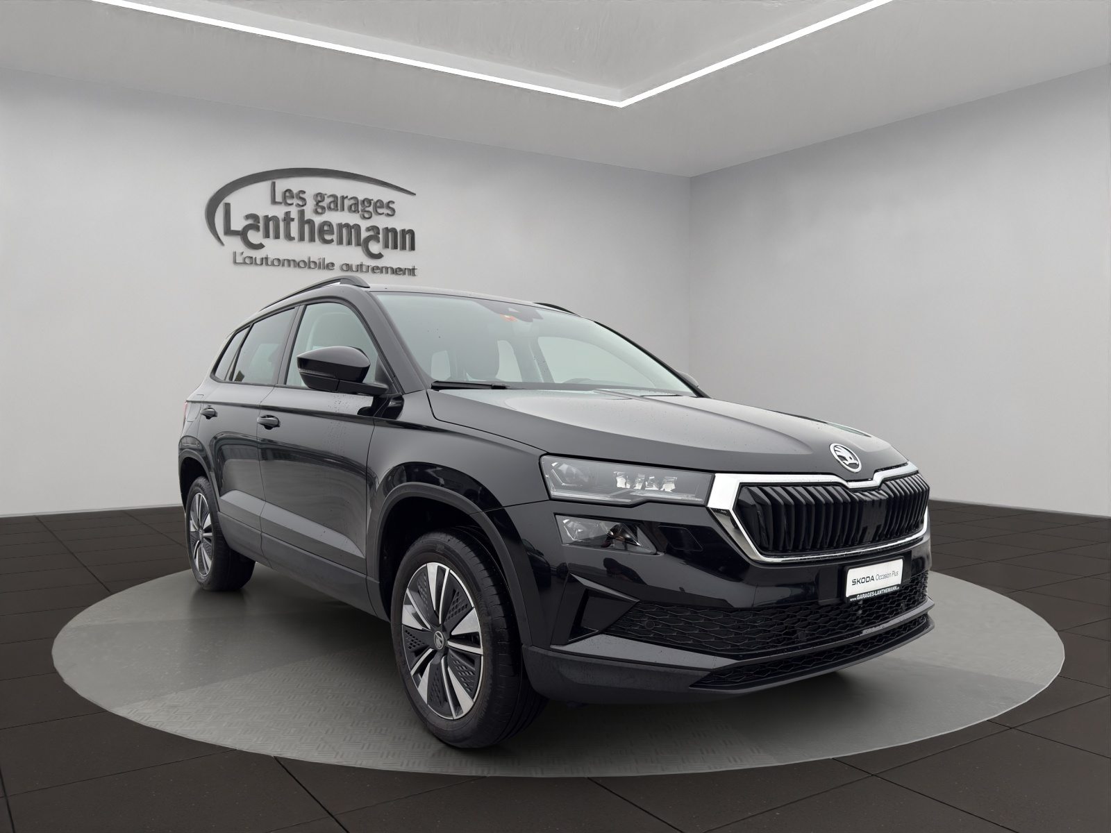 SKODA Karoq Dynamic (Netto), Benzin, Occasion / Gebraucht, Automatik - 6