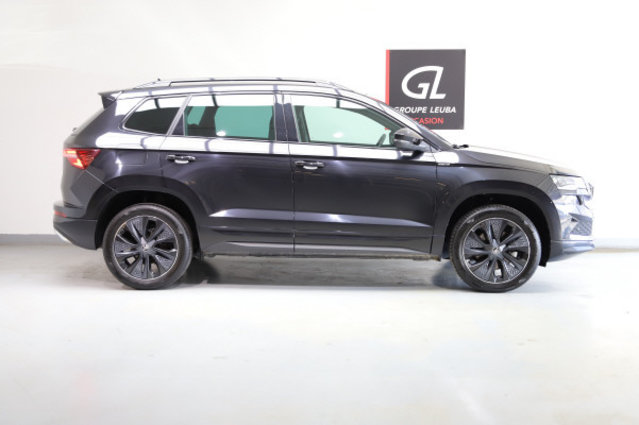 SKODA Karoq 1.5TSI SportLine, Benzin, Occasion / Gebraucht, Automatik - 7