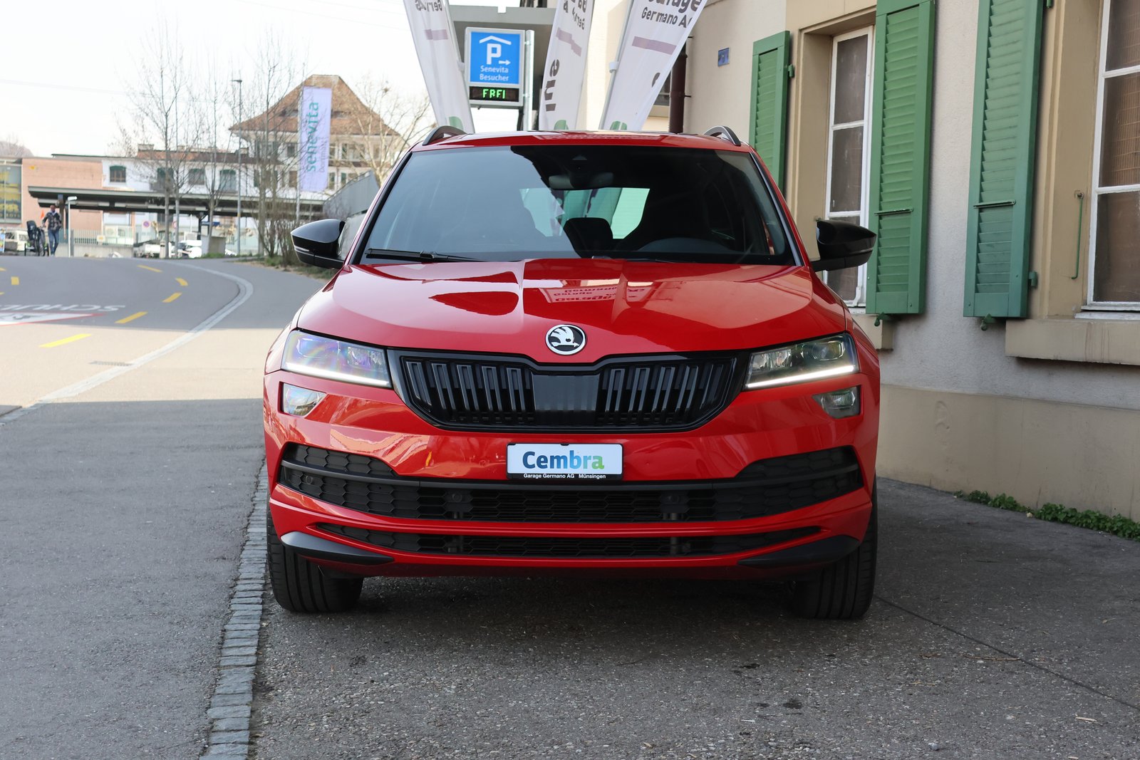 SKODA Karoq 2.0 TSI SportLine 4x4 DSG, Benzin, Occasion / Gebraucht, Automatik - 2