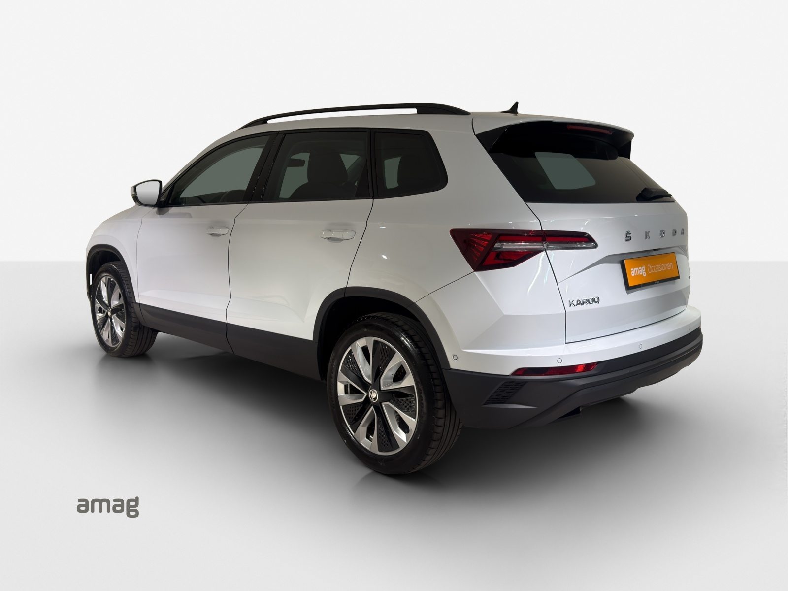 SKODA Karoq Style, Diesel, Second hand / Used, Automatic - 3