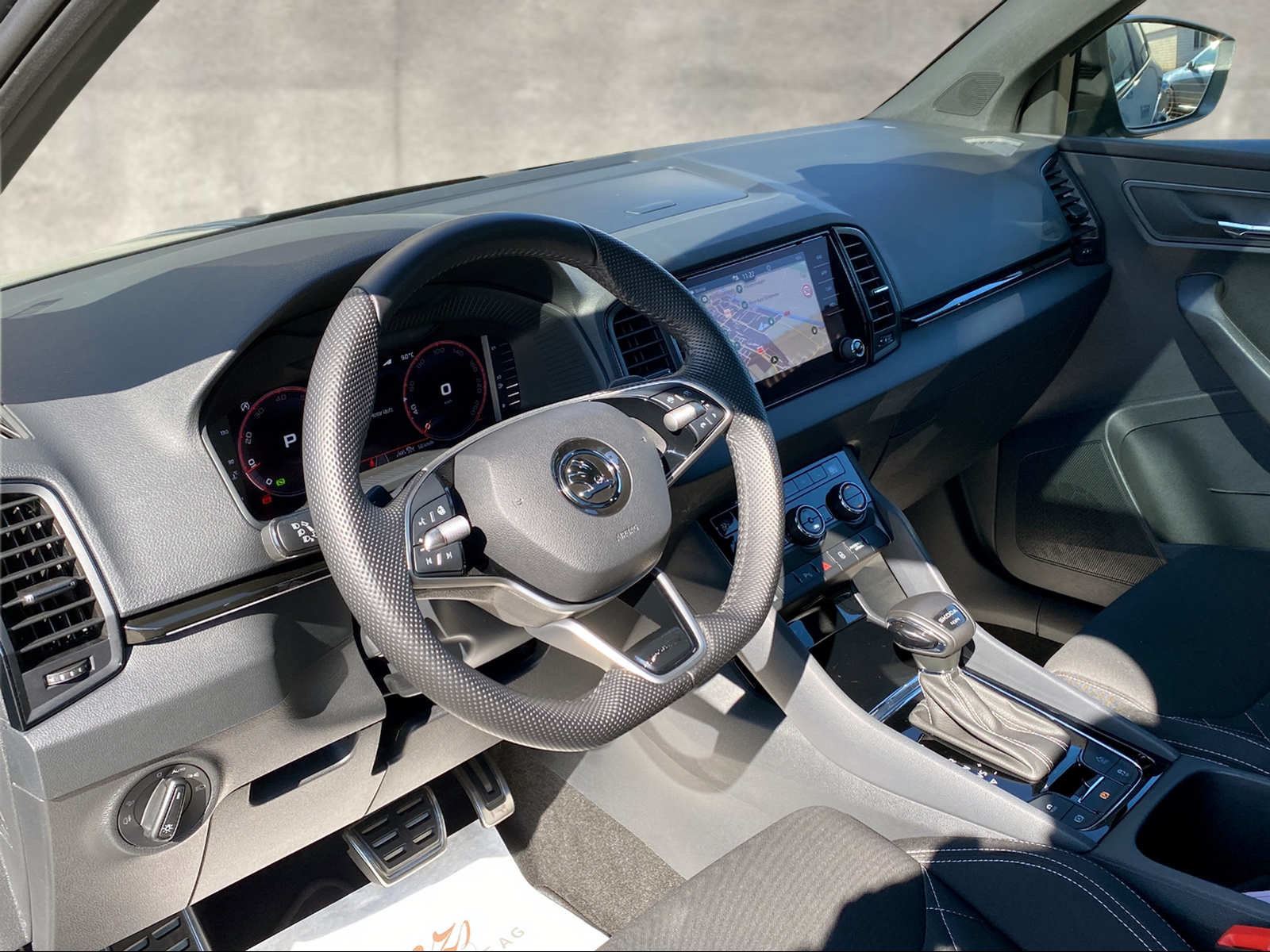 SKODA Karoq 2.0 TSI 190PS SportLine 4x4 DSG, Benzina, Occasioni / Usate, Automatico - 6