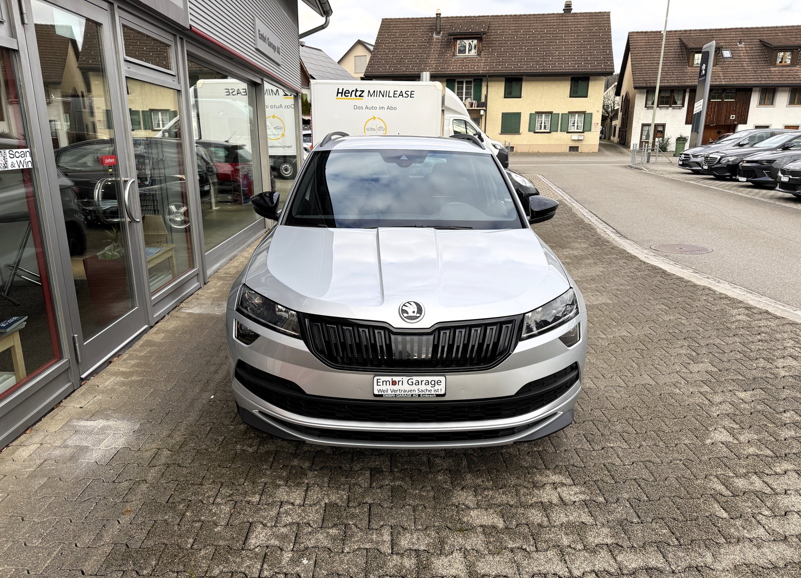 SKODA Karoq 2.0 TDI SCR SportLine 4x4 DSG, Diesel, Occasion / Gebraucht, Automatik - 2