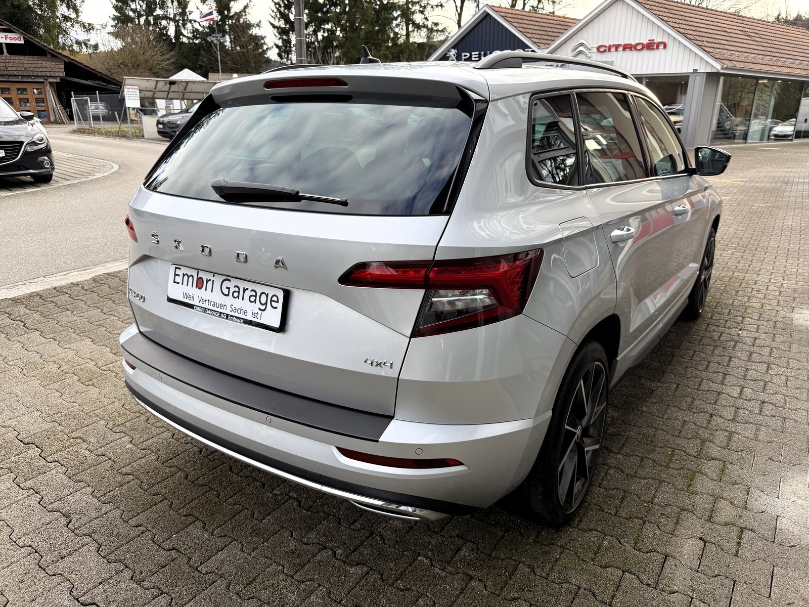 SKODA Karoq 2.0 TDI SCR SportLine 4x4 DSG, Diesel, Occasion / Gebraucht, Automatik - 5