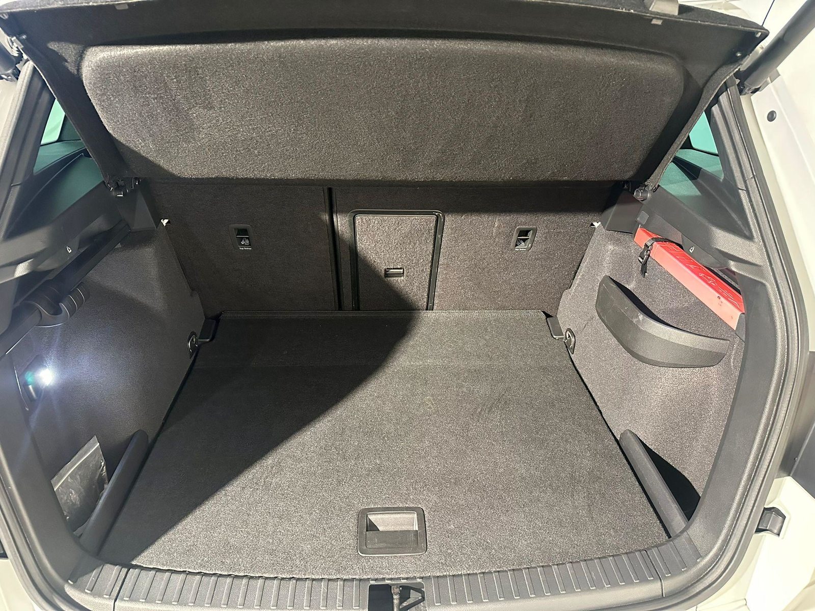 SKODA Karoq 2.0 TDI 190 SportLine 4x4 DSG, Diesel, Occasion / Gebraucht, Automatik - 5