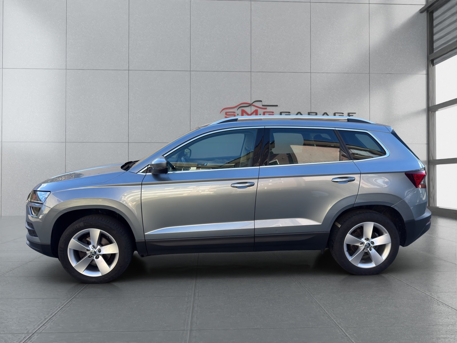 SKODA Karoq 1.6 TDI CR Smile, Diesel, Second hand / Used, Automatic - 2