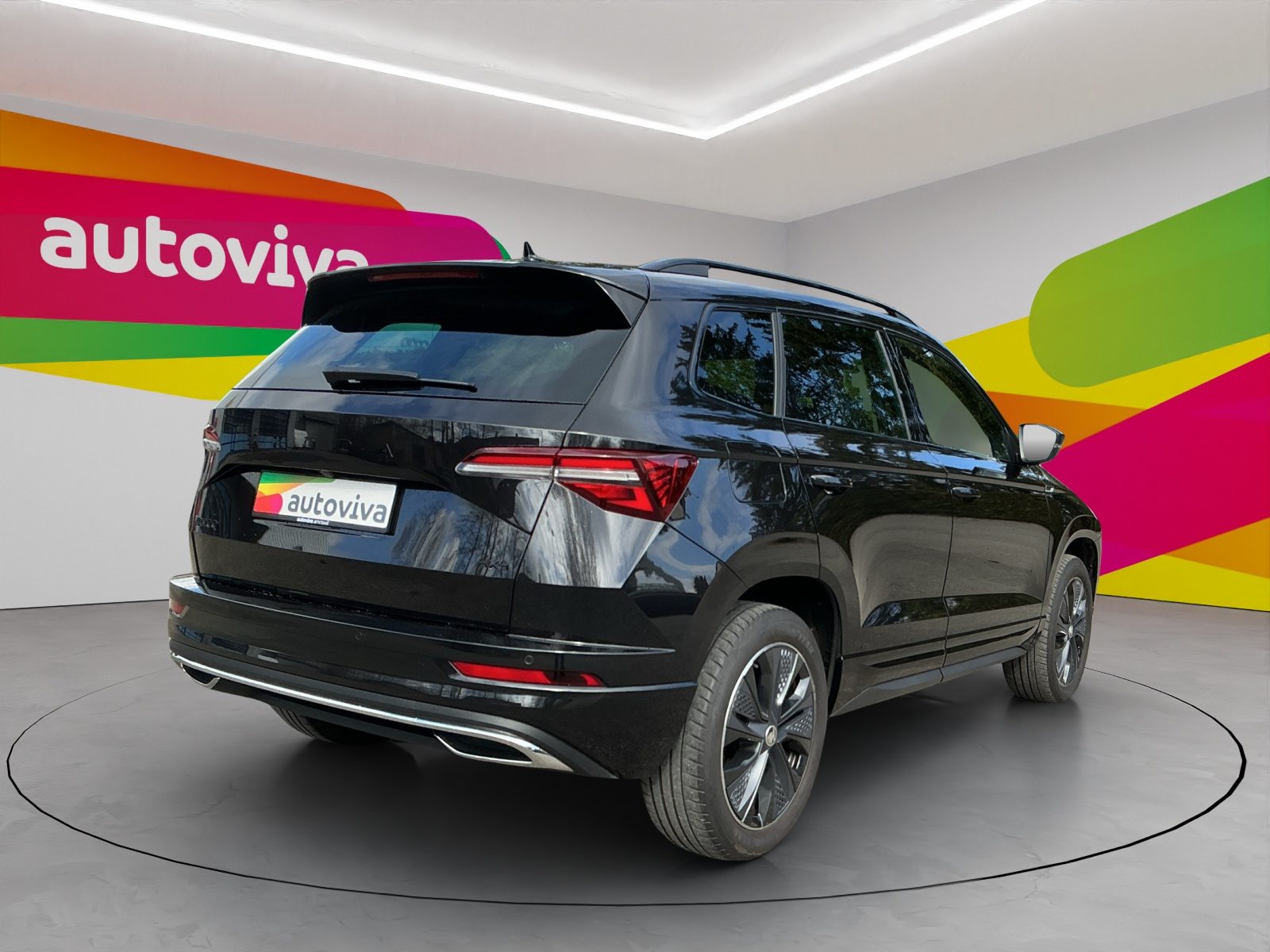 SKODA Karoq Sportline, Petrol, Second hand / Used, Automatic - 3
